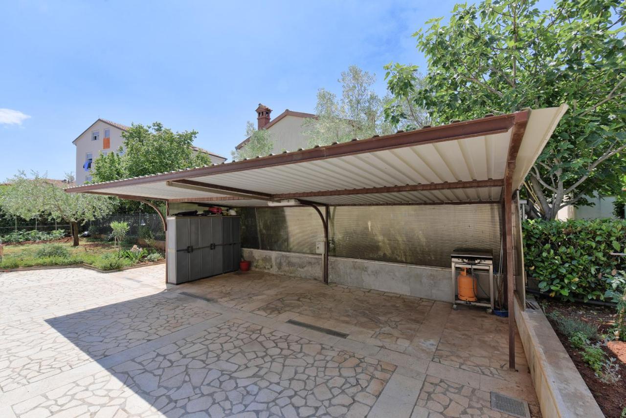 Brezac Olive Garden Apartment Fazana Bagian luar foto