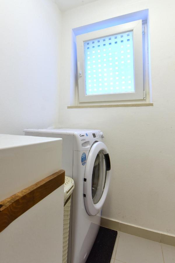 Brezac Olive Garden Apartment Fazana Bagian luar foto