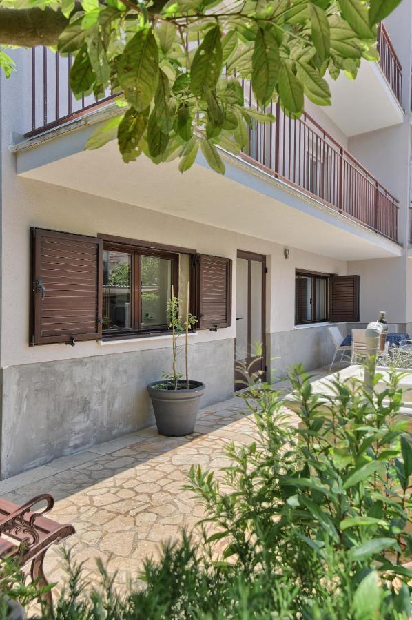Brezac Olive Garden Apartment Fazana Bagian luar foto