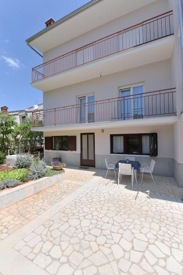 Brezac Olive Garden Apartment Fazana Bagian luar foto