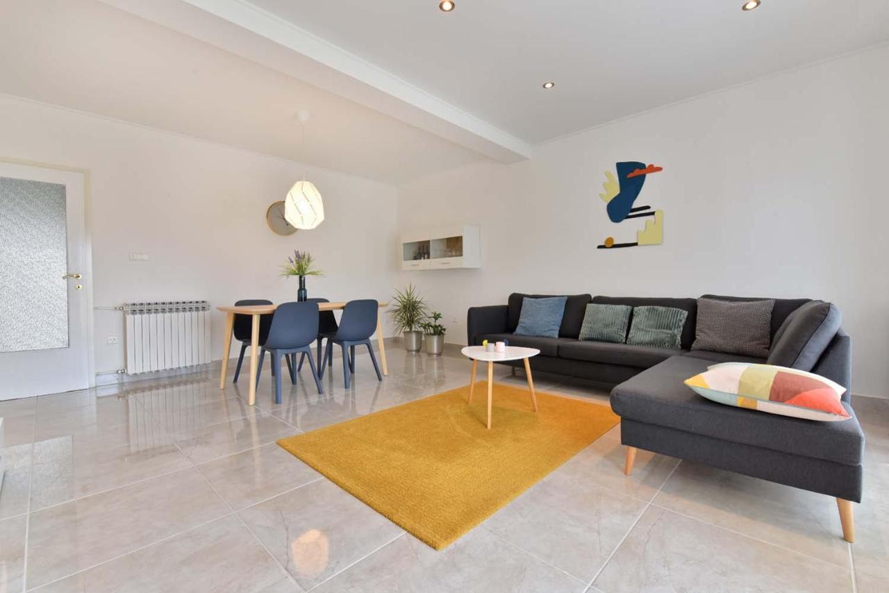 Brezac Olive Garden Apartment Fazana Bagian luar foto