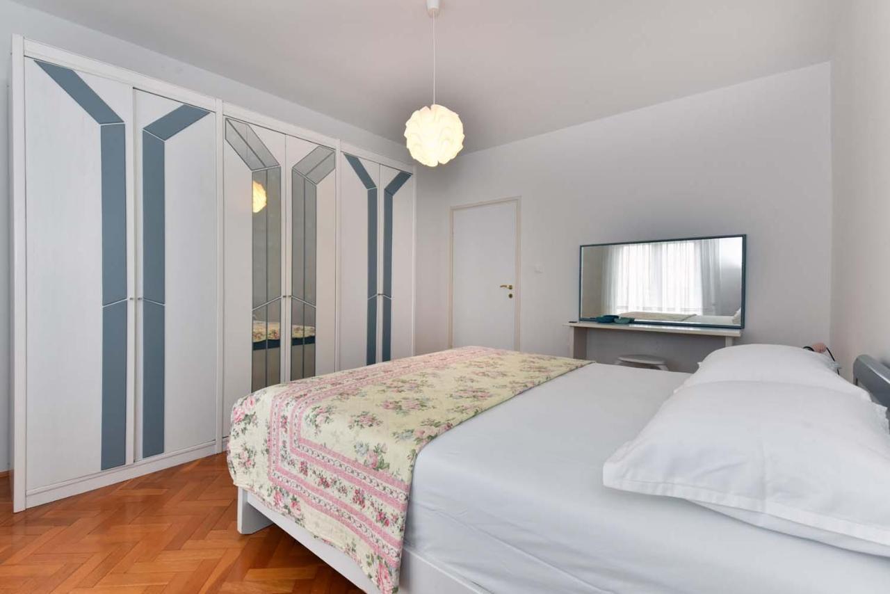 Brezac Olive Garden Apartment Fazana Bagian luar foto