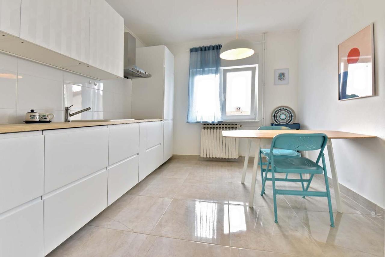 Brezac Olive Garden Apartment Fazana Bagian luar foto